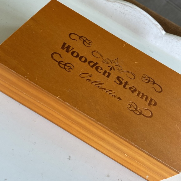 Vintage Wooden Box Collection of Wood Stamps. Alphabet, Numbers - Picture 7 of 8